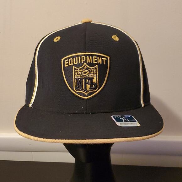 New Orleans Saints Fitted 7 1/4 - Picture 1 of 11
